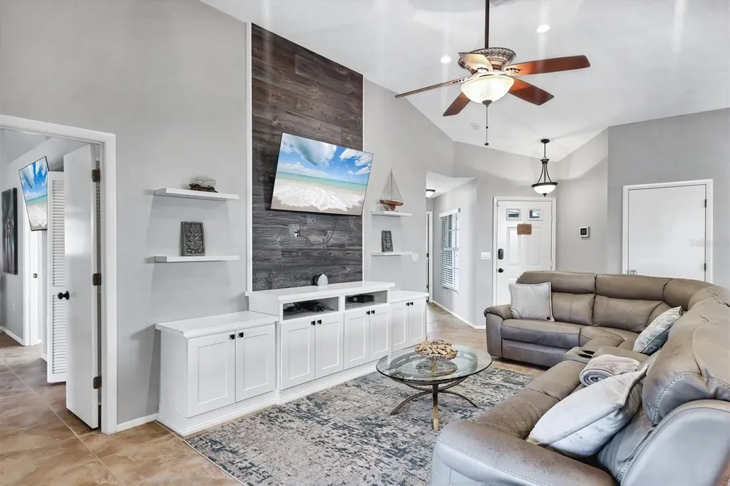 1003 45th Street E Bradenton FL 34208