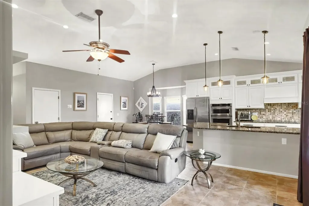 1003 45th Street E Bradenton FL 34208