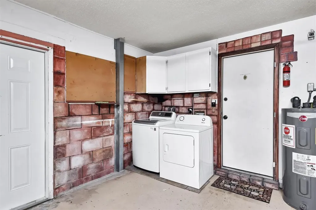 1003 45th Street E Bradenton FL 34208