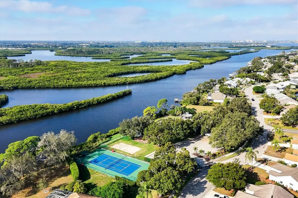 1003 45th Street E Bradenton FL 34208