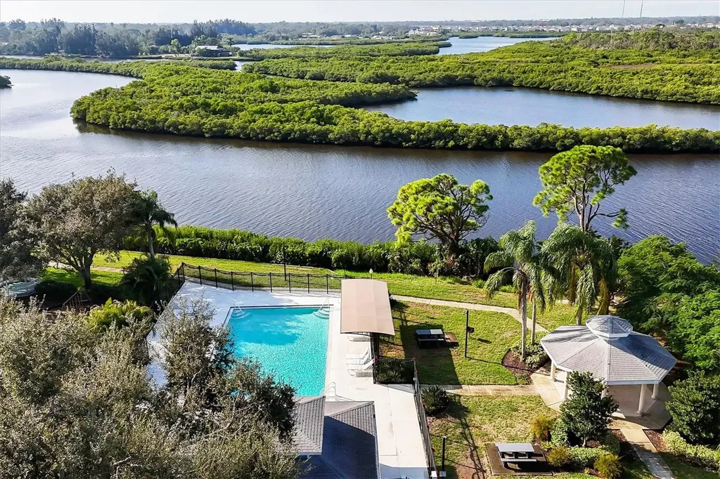 1003 45th Street E Bradenton FL 34208