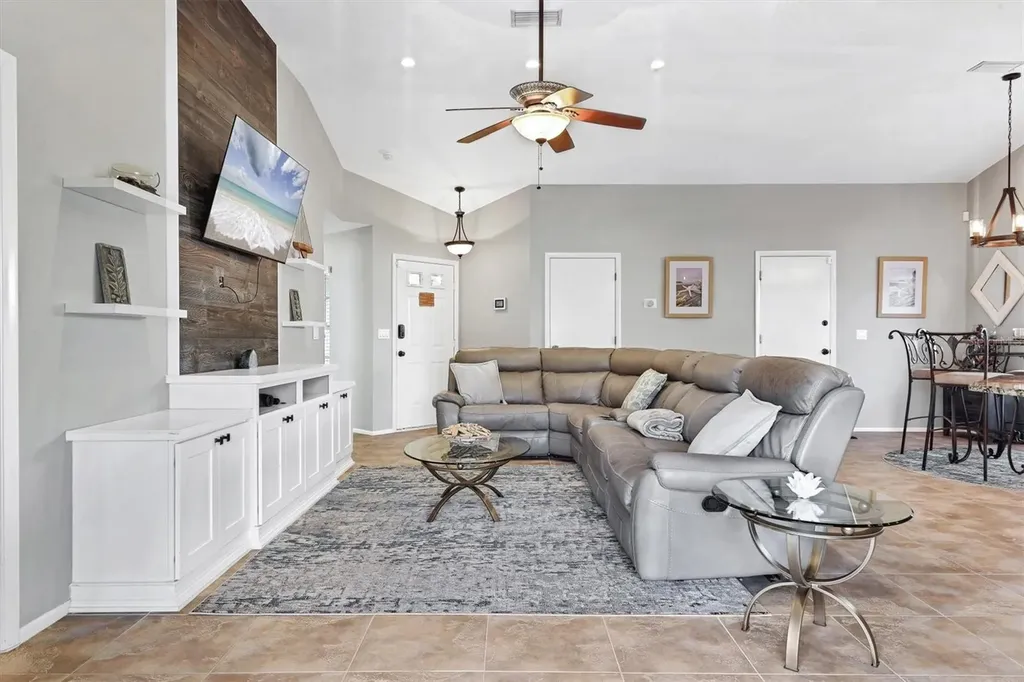 1003 45th Street E Bradenton FL 34208