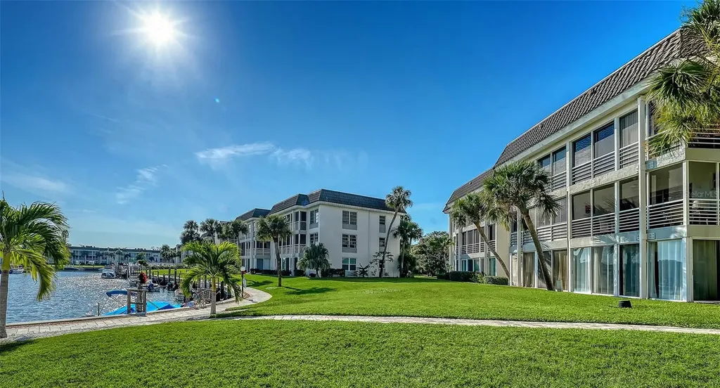4370 Chatham Drive Longboat Key FL 34228