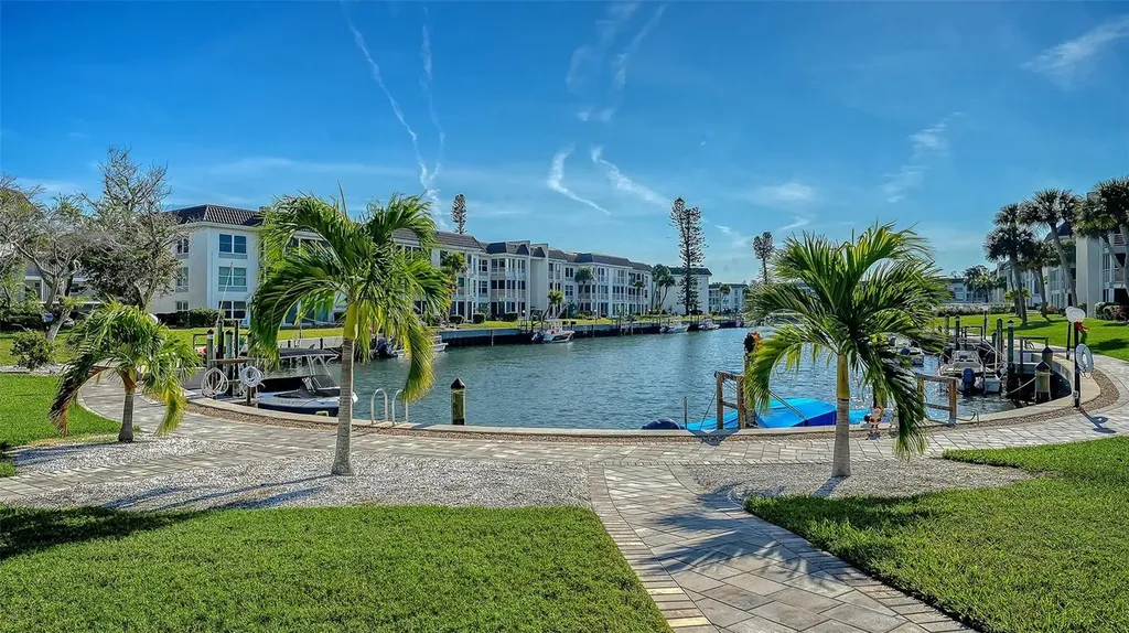 4370 Chatham Drive Longboat Key FL 34228