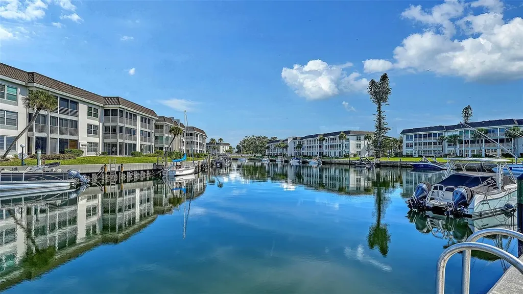 4370 Chatham Drive Longboat Key FL 34228