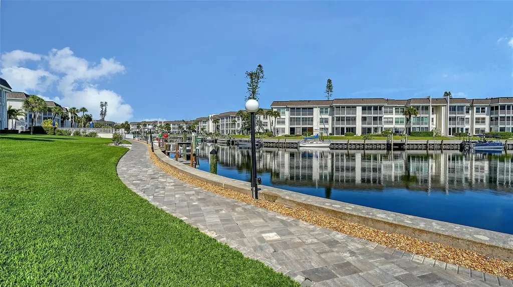 4370 Chatham Drive Longboat Key FL 34228