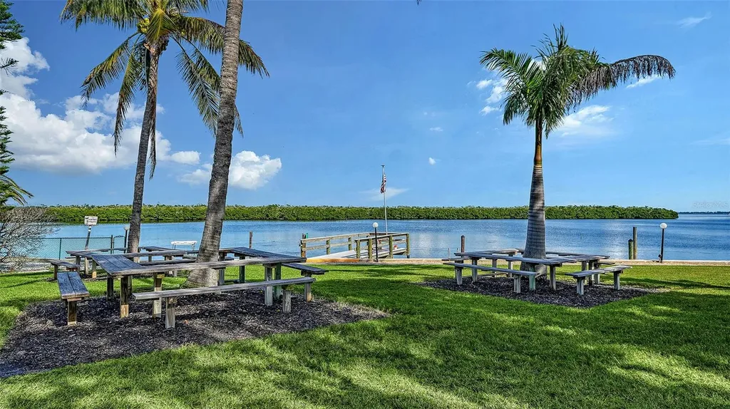 4370 Chatham Drive Longboat Key FL 34228