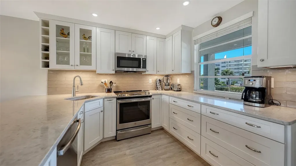 4370 Chatham Drive Longboat Key FL 34228