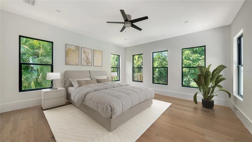 1429 N Lake Shore Drive Sarasota FL 34231