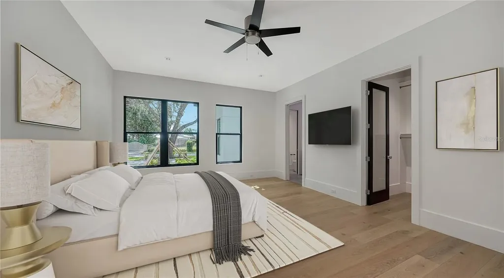 1429 N Lake Shore Drive Sarasota FL 34231