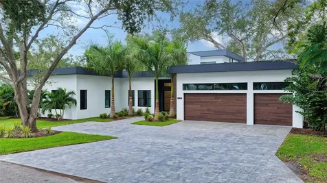 1429 N Lake Shore Drive Sarasota FL 34231