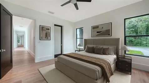 1429 N Lake Shore Drive Sarasota FL 34231