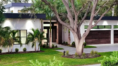 1429 N Lake Shore Drive Sarasota FL 34231