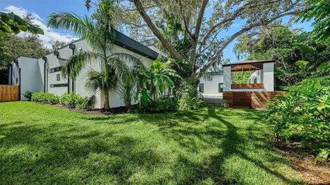 1429 N Lake Shore Drive Sarasota FL 34231
