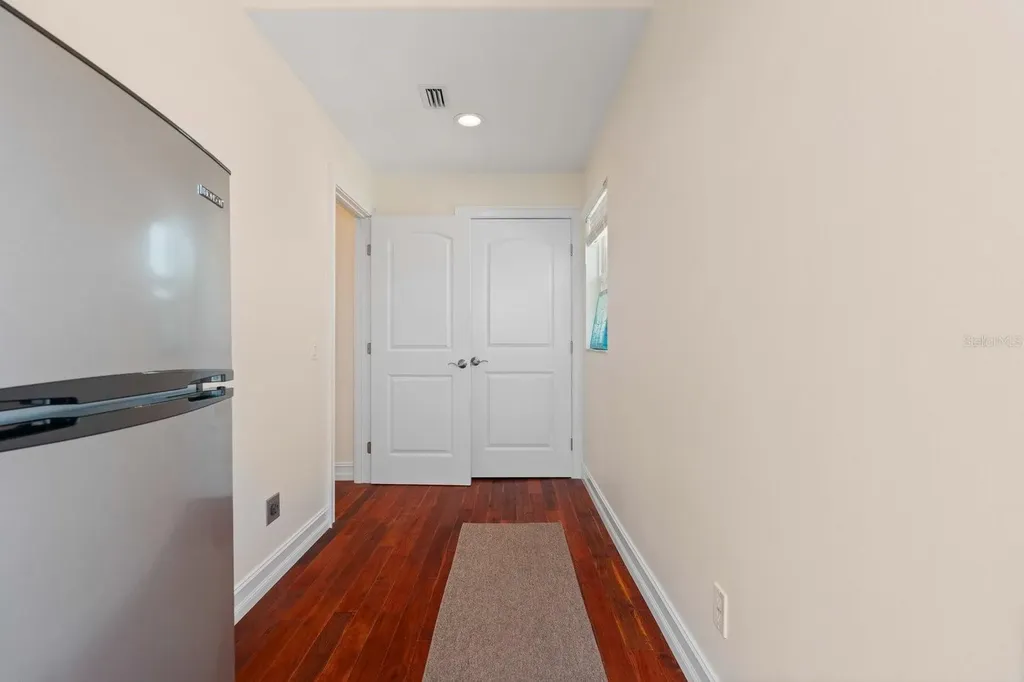 110 6th Street S Bradenton Beach FL 34217