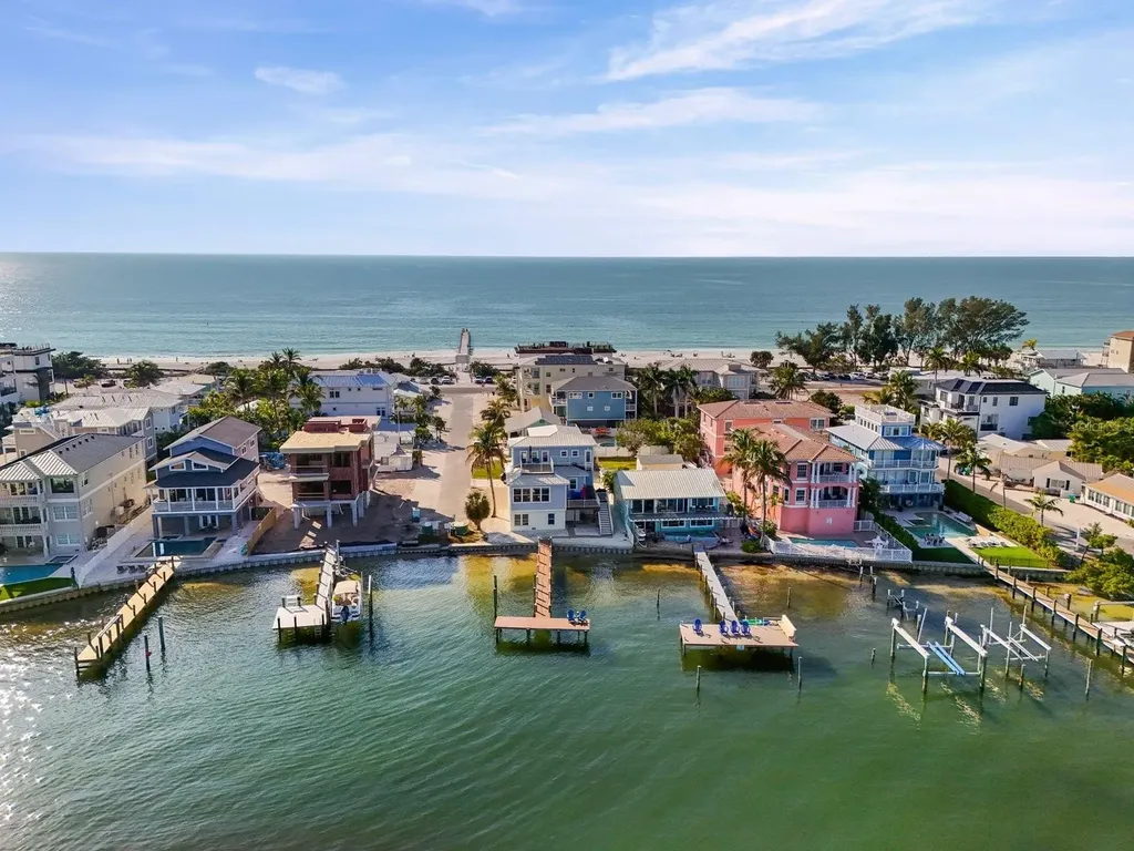 110 6th Street S Bradenton Beach FL 34217