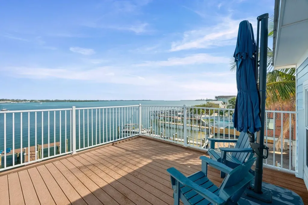 110 6th Street S Bradenton Beach FL 34217