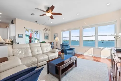 110 6th Street S Bradenton Beach FL 34217