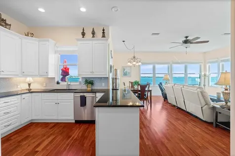 110 6th Street S Bradenton Beach FL 34217