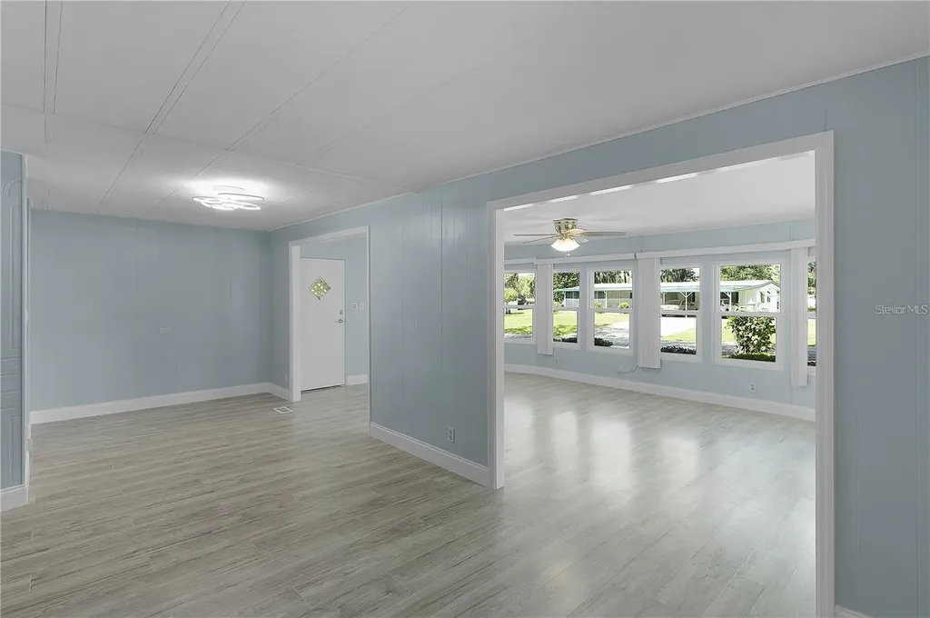 354 Ivanhoe Circle Lady Lake FL 32159