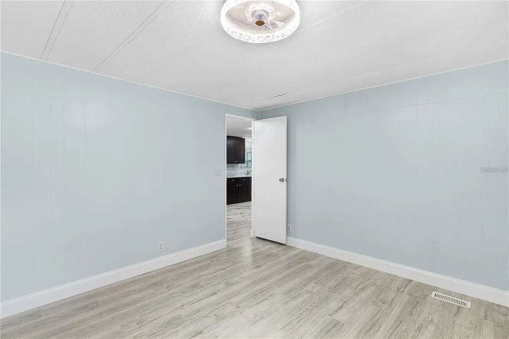 354 Ivanhoe Circle Lady Lake FL 32159