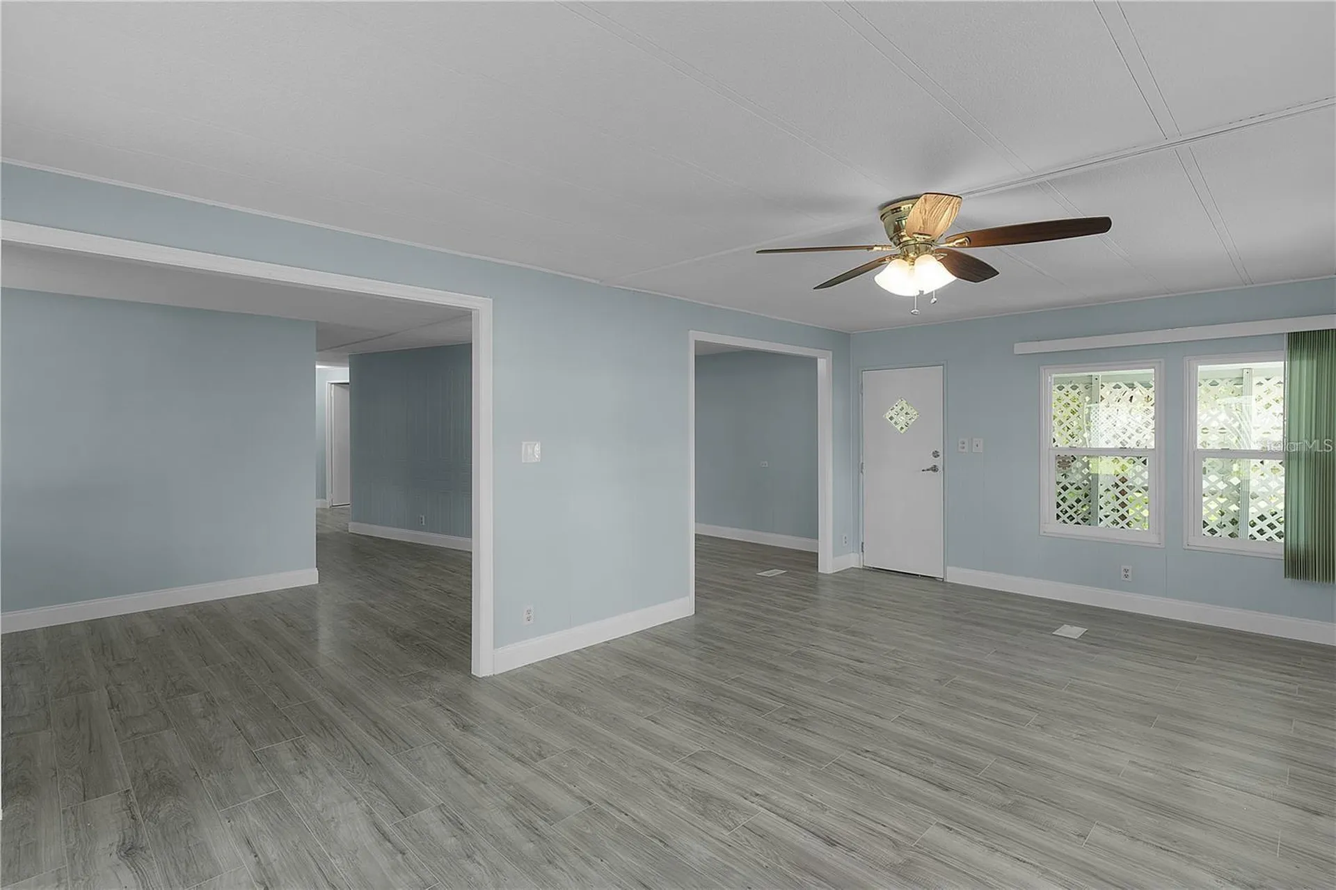 354 Ivanhoe Circle Lady Lake FL 32159