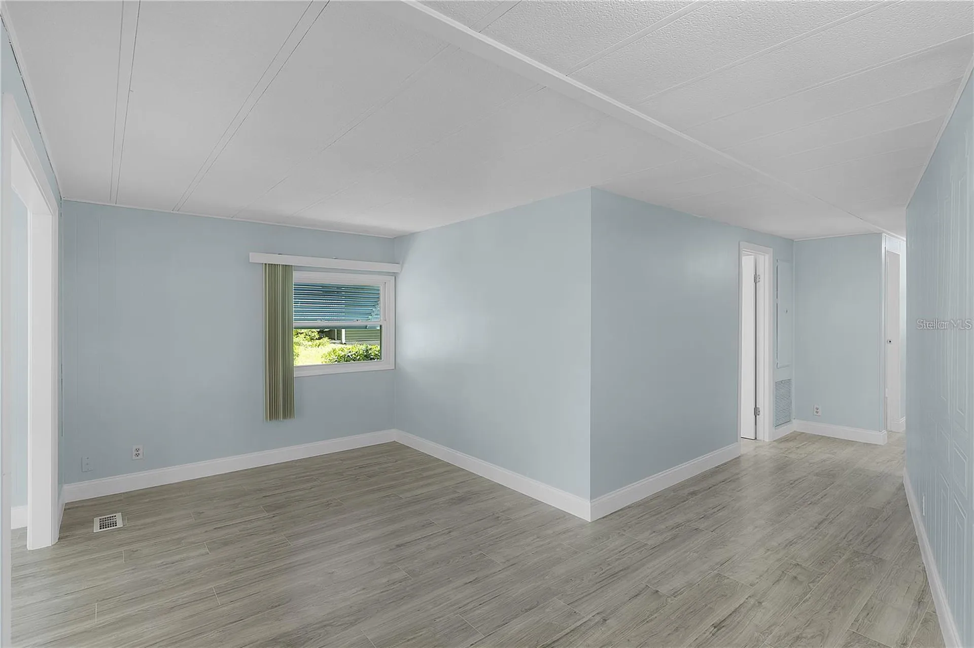 354 Ivanhoe Circle Lady Lake FL 32159