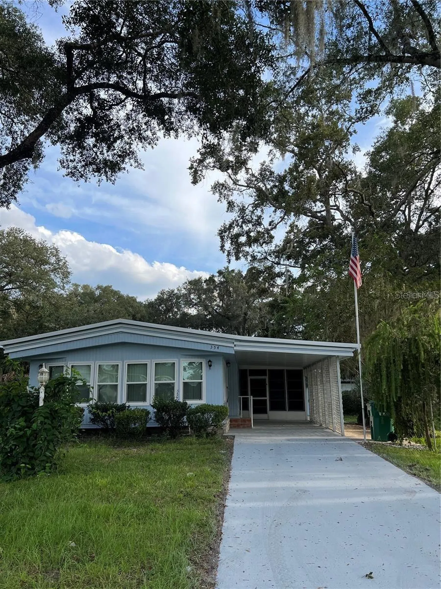354 Ivanhoe Circle Lady Lake FL 32159
