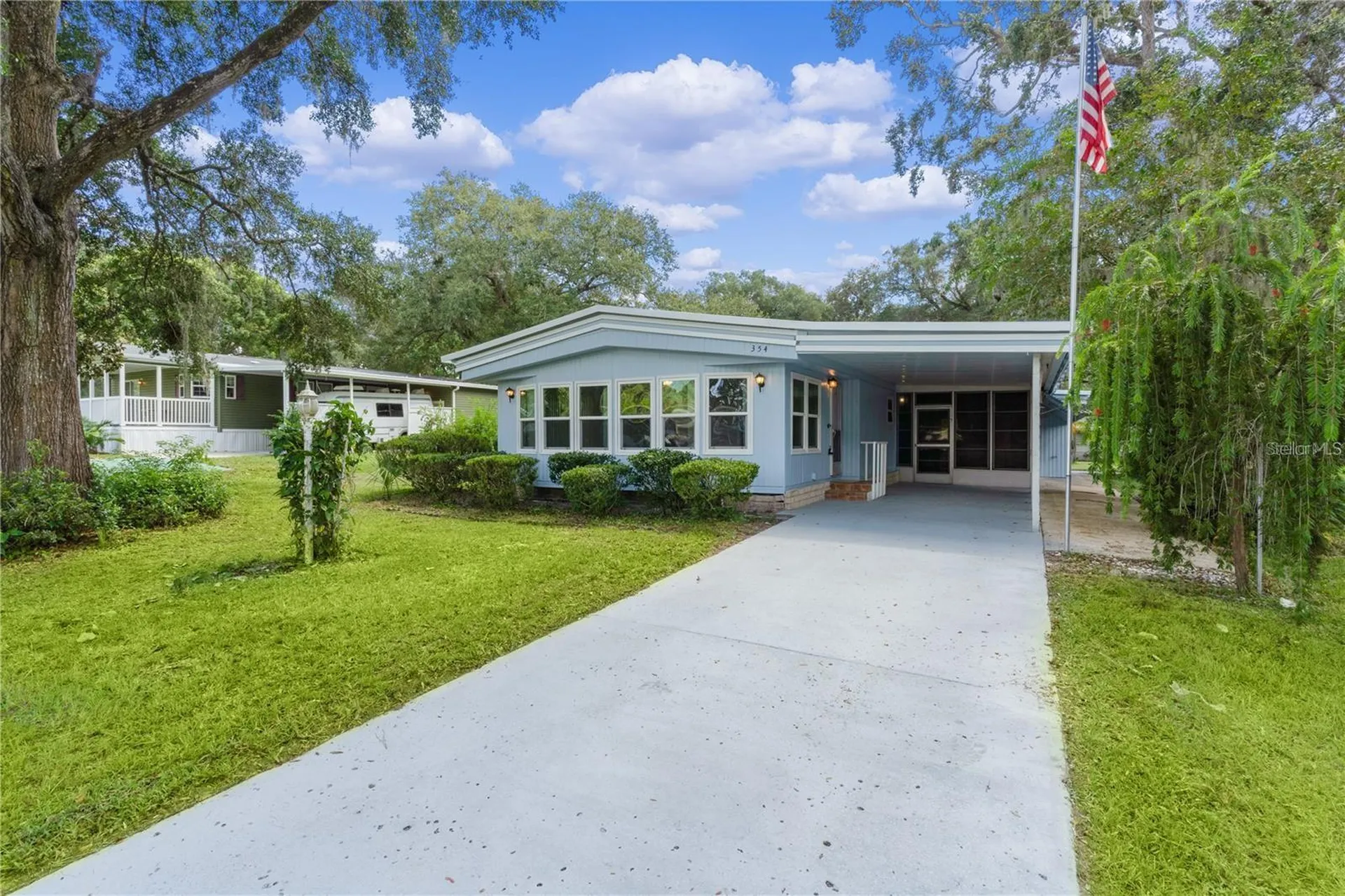 354 Ivanhoe Circle Lady Lake FL 32159