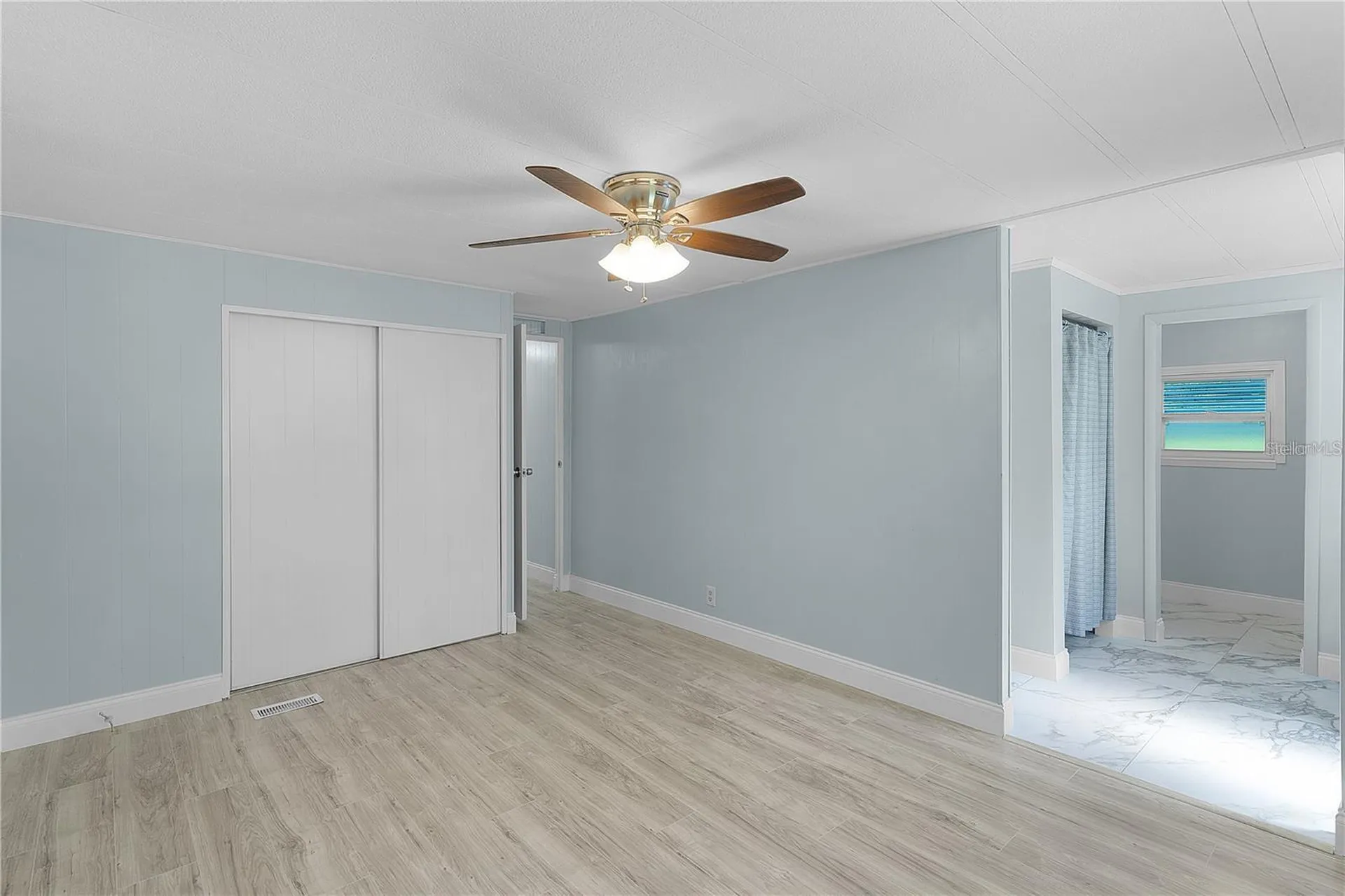354 Ivanhoe Circle Lady Lake FL 32159