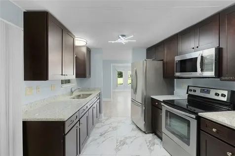 354 Ivanhoe Circle Lady Lake FL 32159