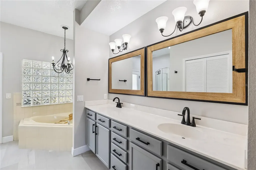 609 Rhodes Drive Deland FL 32720