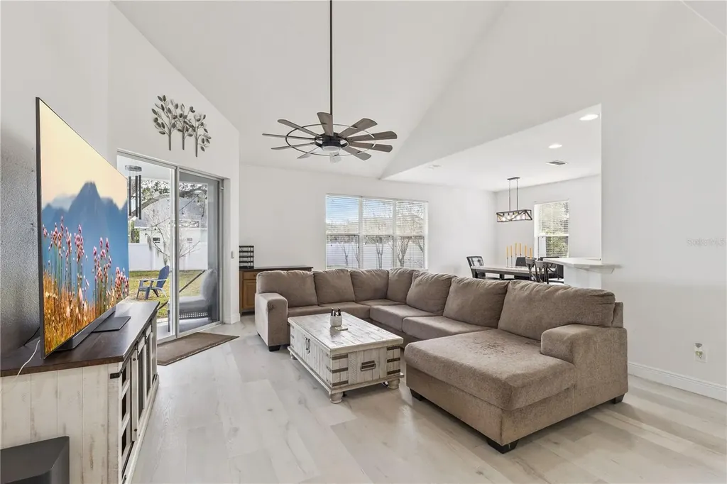 609 Rhodes Drive Deland FL 32720