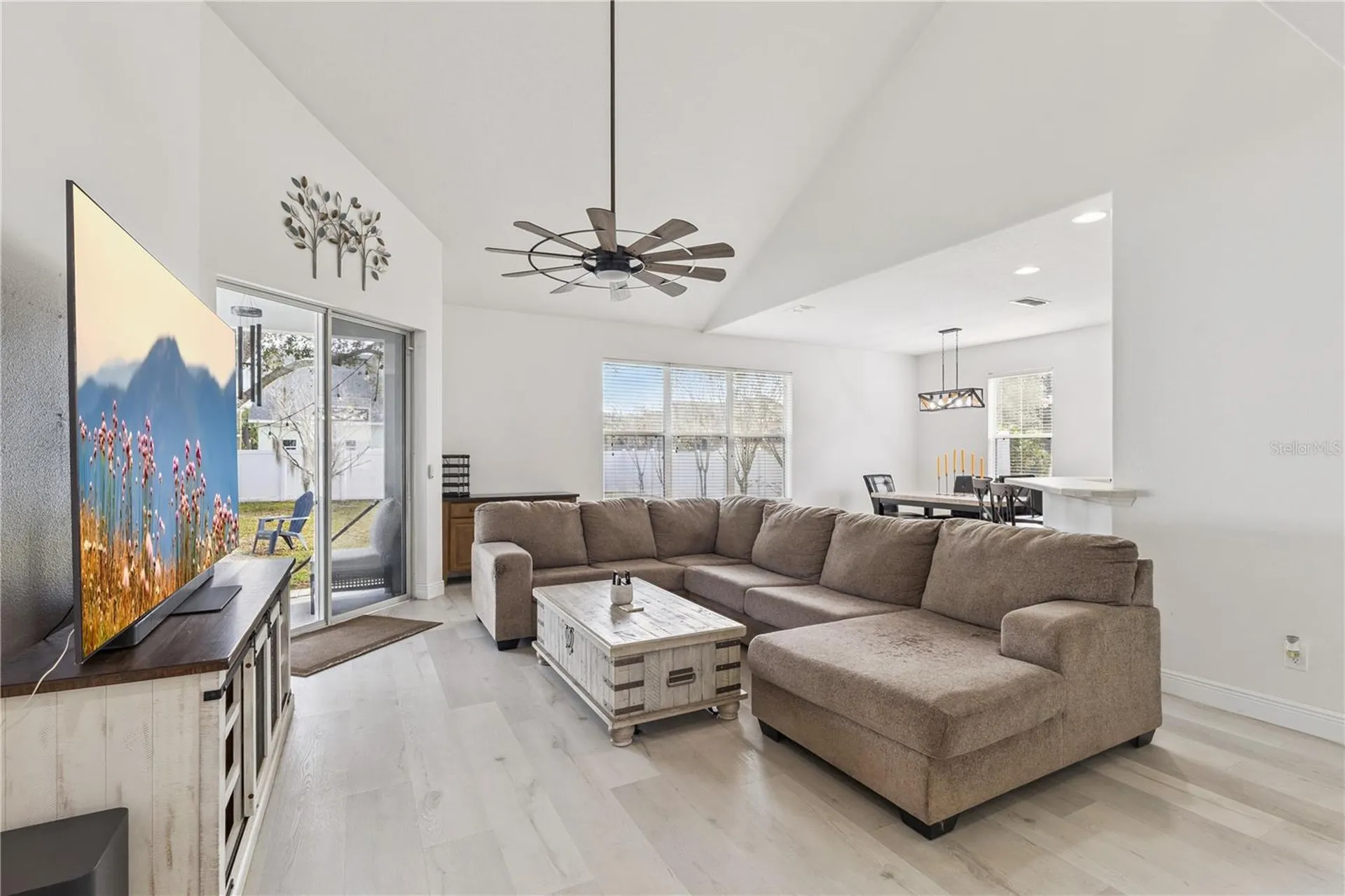 609 Rhodes Drive Deland FL 32720
