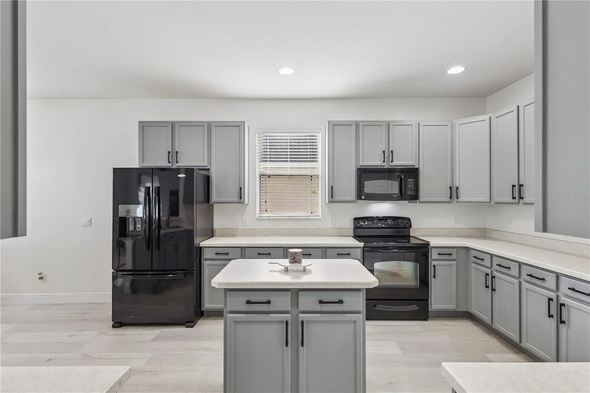 609 Rhodes Drive Deland FL 32720