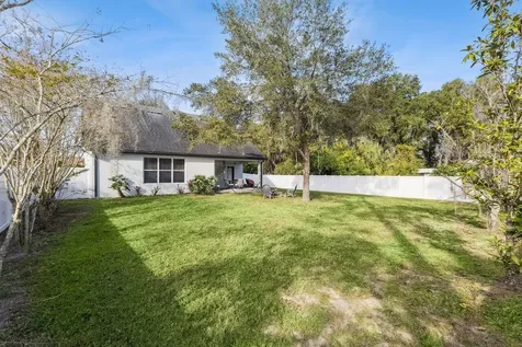 609 Rhodes Drive Deland FL 32720