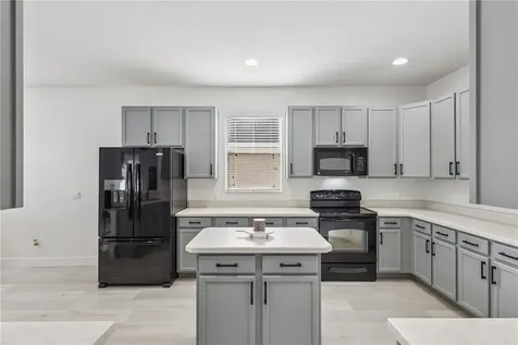 609 Rhodes Drive Deland FL 32720
