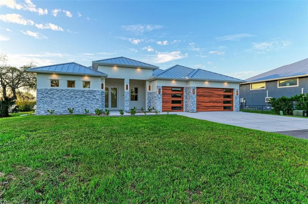6100 Riverside Drive Punta Gorda FL 33982
