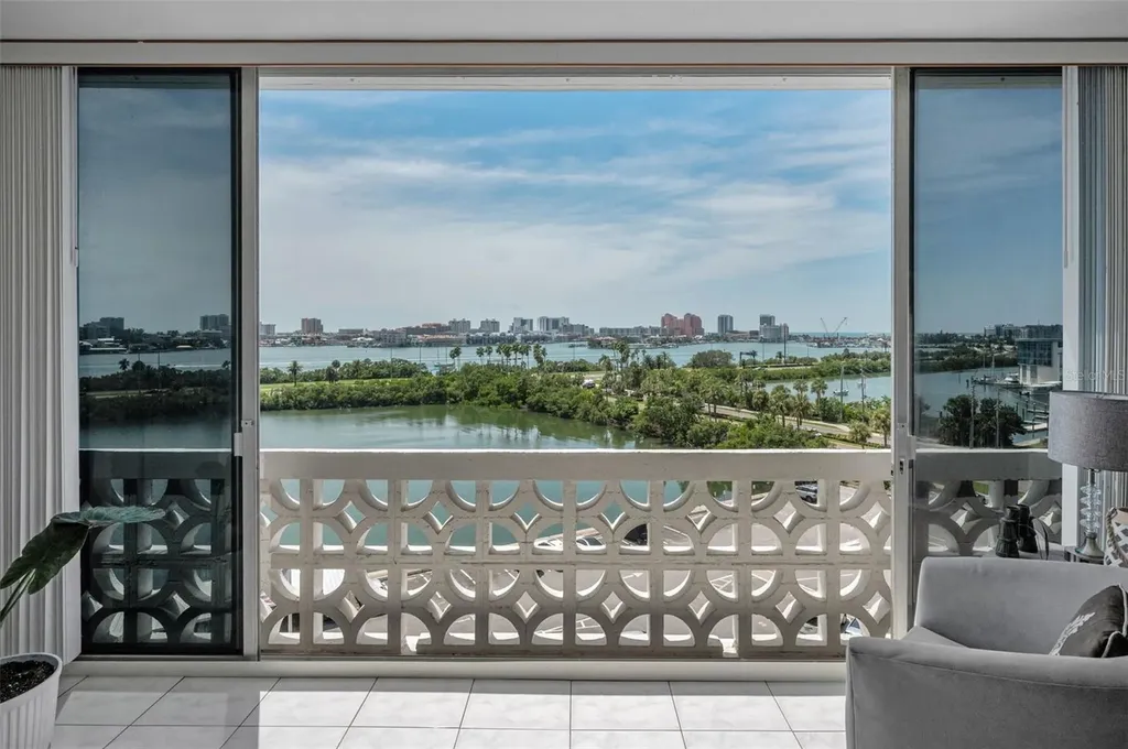 31 Island Way Clearwater Beach FL 33767