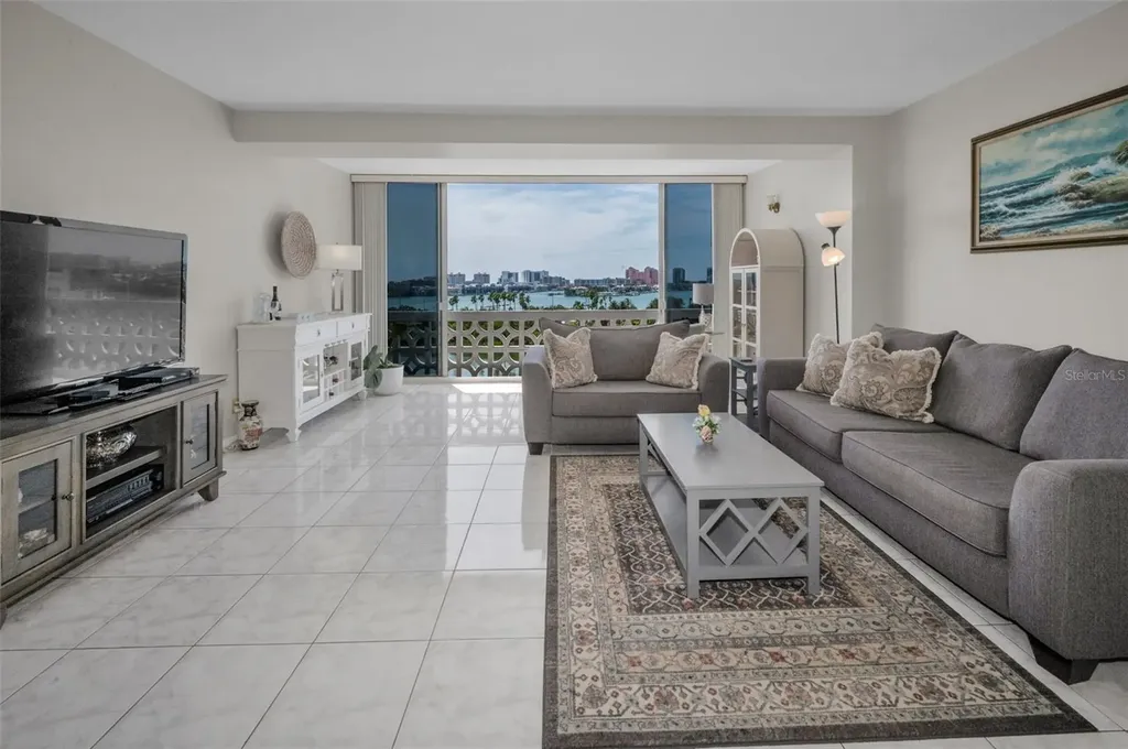 31 Island Way Clearwater Beach FL 33767