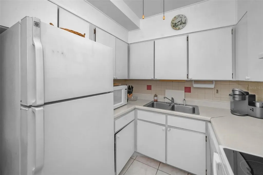 31 Island Way Clearwater Beach FL 33767