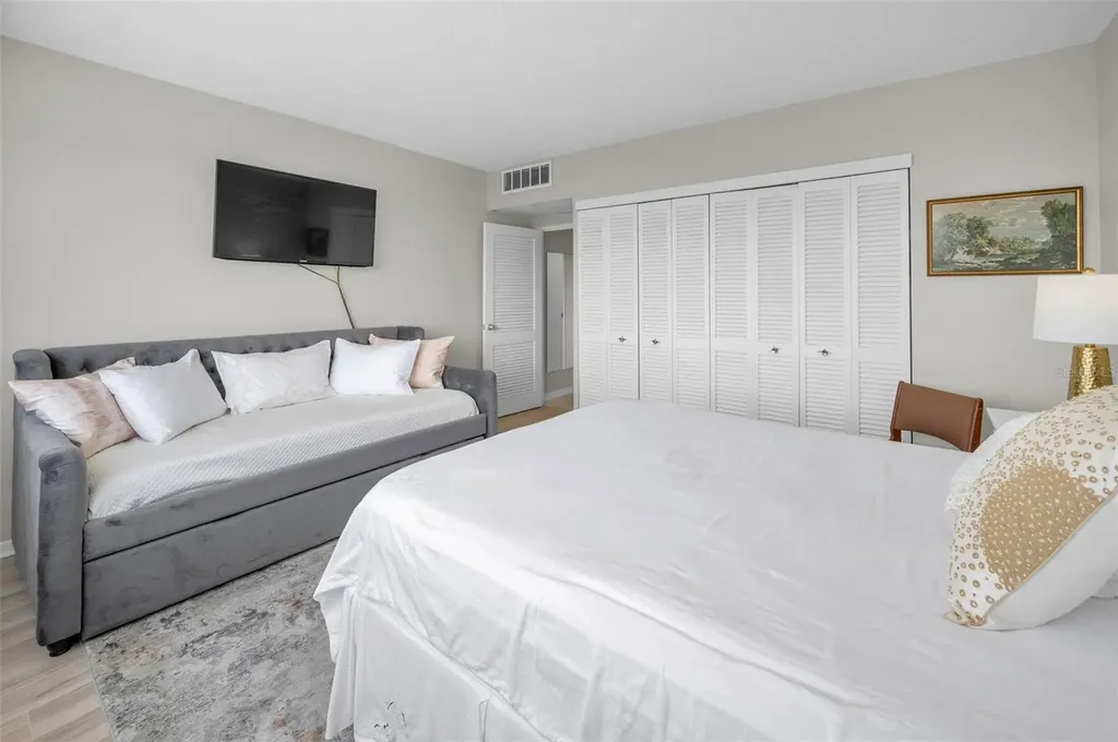31 Island Way Clearwater Beach FL 33767