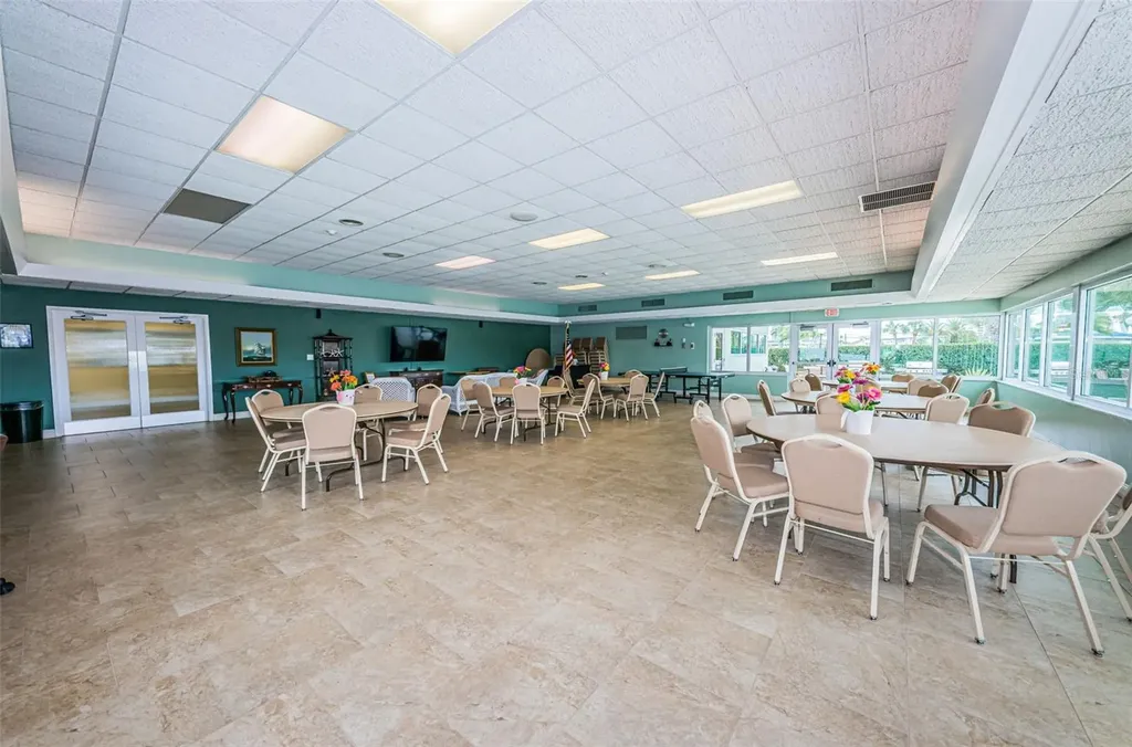 31 Island Way Clearwater Beach FL 33767