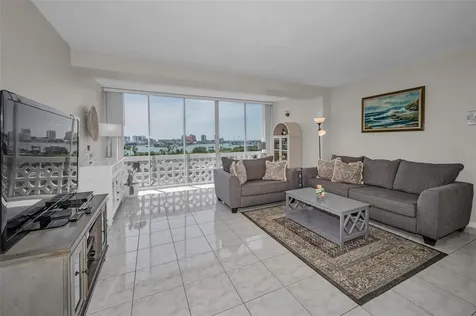 31 Island Way Clearwater Beach FL 33767