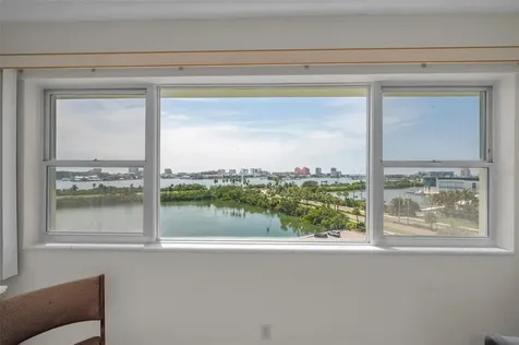 31 Island Way Clearwater Beach FL 33767