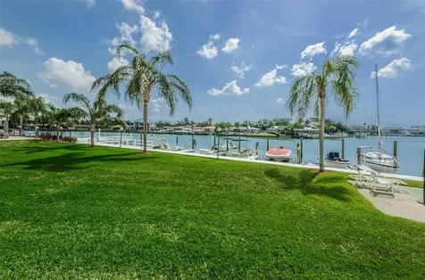 31 Island Way Clearwater Beach FL 33767