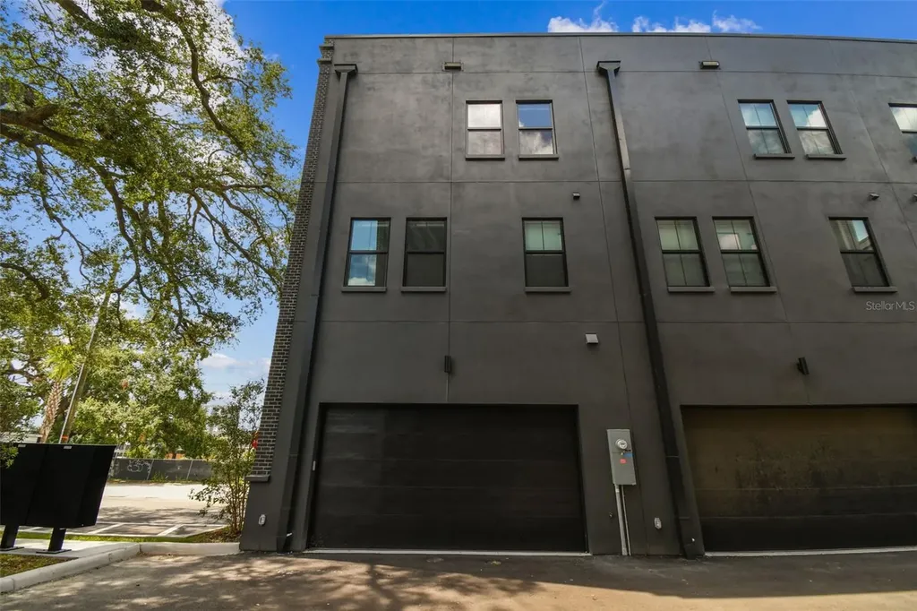 801 E 3rd Avenue Tampa FL 33602