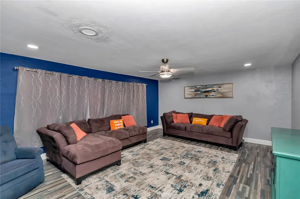 2433 NE 2nd Street Ocala FL 34470