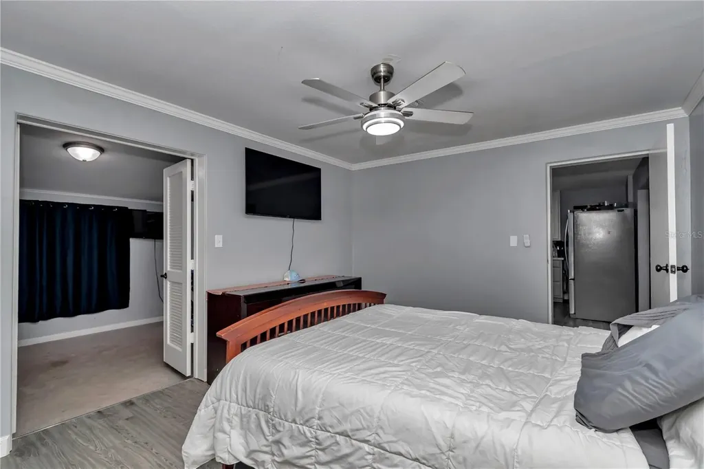 2433 NE 2nd Street Ocala FL 34470