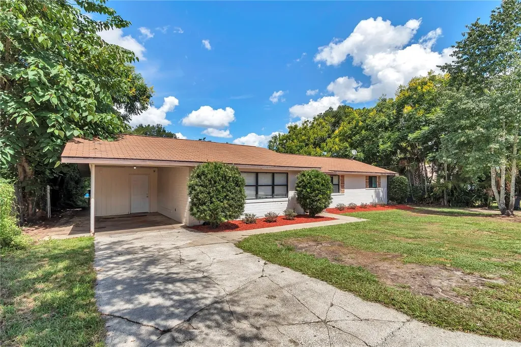 2433 NE 2nd Street Ocala FL 34470